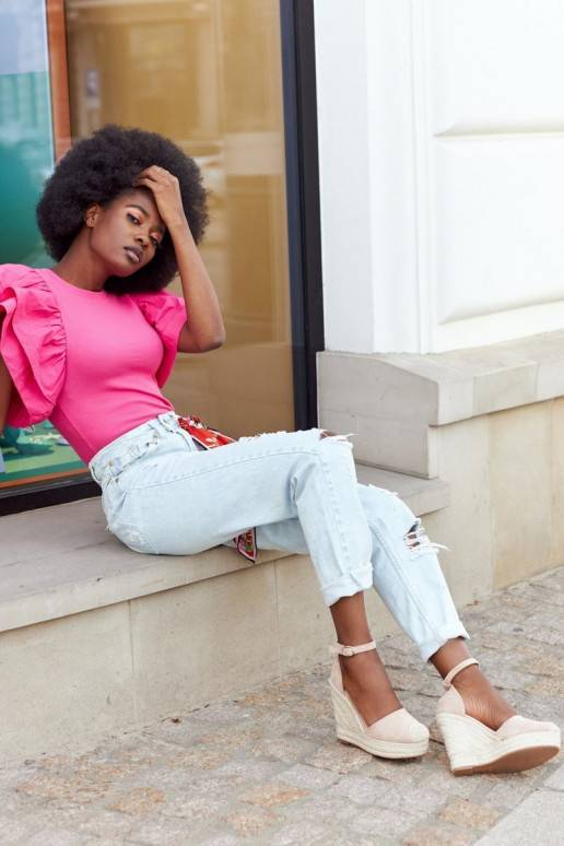 Sandali con plateau beige Sandali con plateau beige