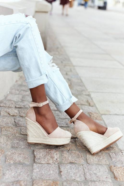 Sandali con plateau beige