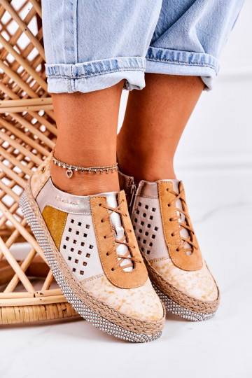 Scarpe in ecopelle gialla 2