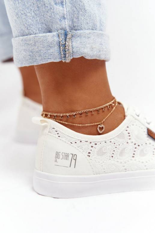 Sneakers bianche con motivi in pizzo Sneakers bianche con motivi in pizzo