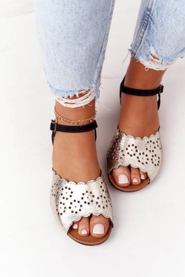 Sandali da donna realizzati in pelle naturale 2