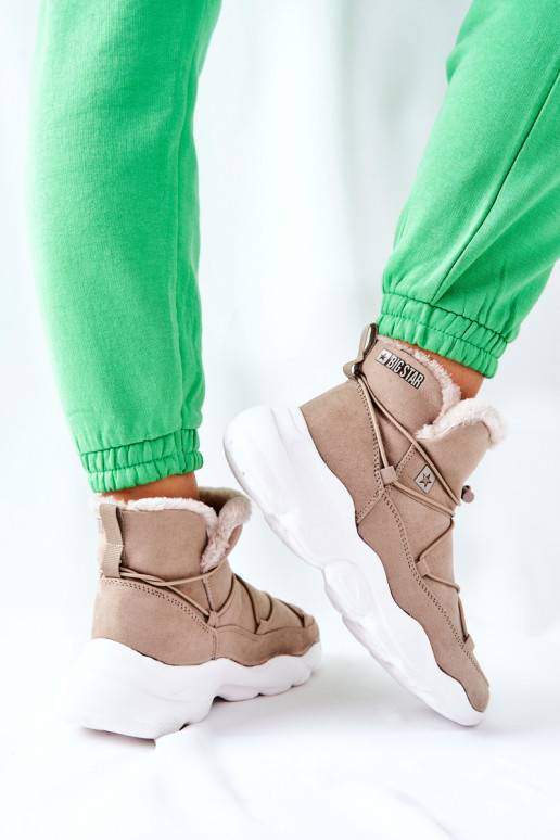 Doposci riscaldati di colore beige Doposci riscaldati di colore beige