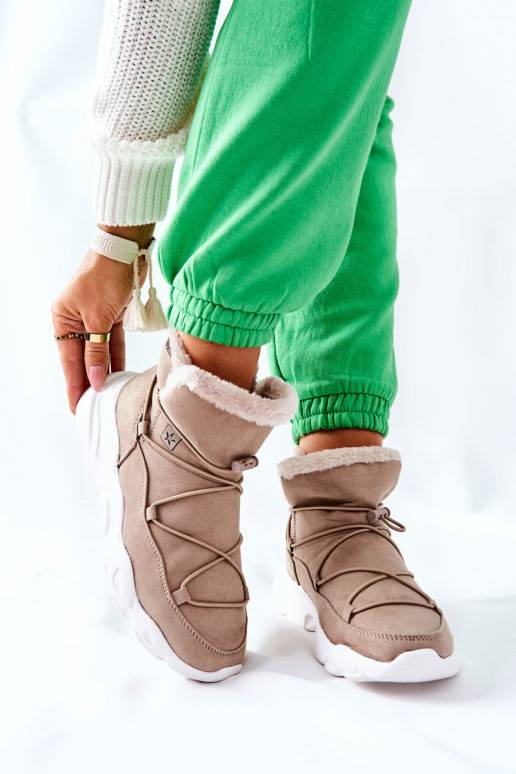 Doposci riscaldati di colore beige Doposci riscaldati di colore beige