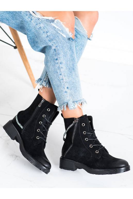 Stivali con tacco decorato VINCEZA Stivali con tacco decorato VINCEZA