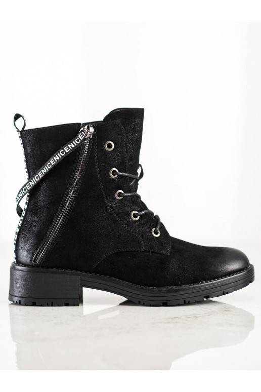 Stivali con tacco decorato VINCEZA Stivali con tacco decorato VINCEZA