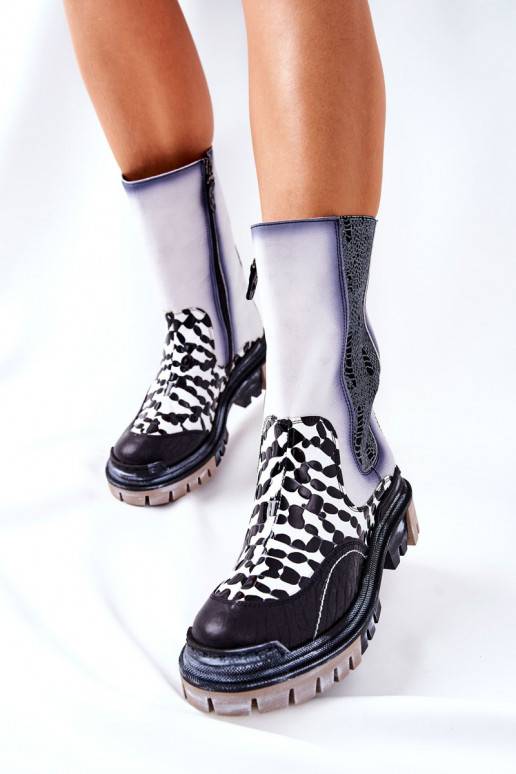 Stivali eleganti in bianco e nero Stivali eleganti in bianco e nero