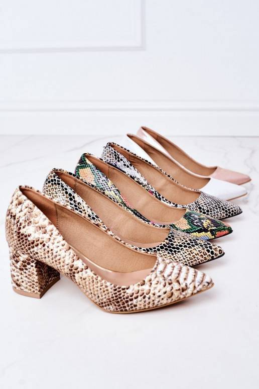 Scarpe di raso rosa