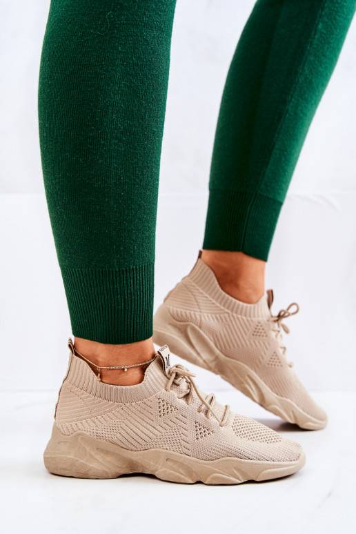 Scarpe stile sportivo Scarpe modello... Scarpe stile sportivo Scarpe modello...