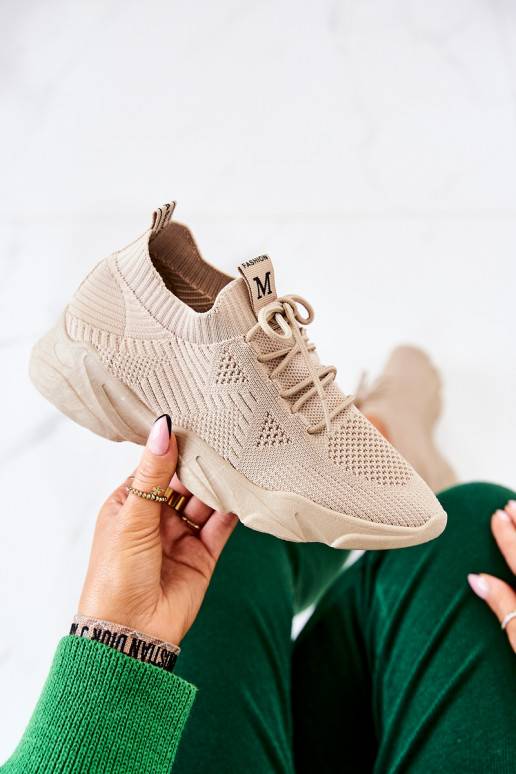 Scarpe stile sportivo Scarpe modello... Scarpe stile sportivo Scarpe modello...