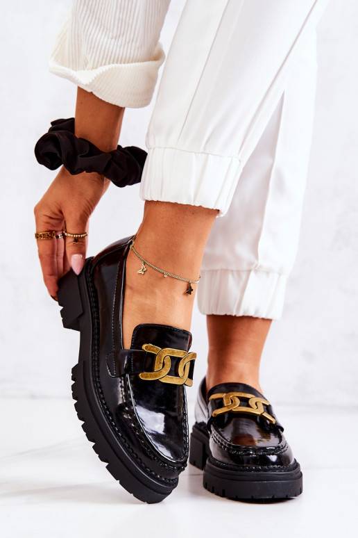 Scarpe con effetto vernice e...