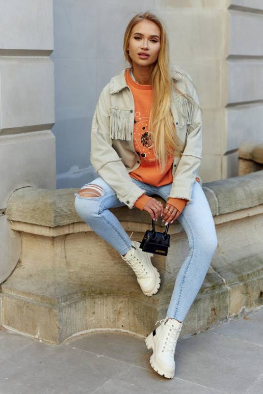 Stivaletti da donna di colore avorio... Stivaletti da donna di colore avorio...