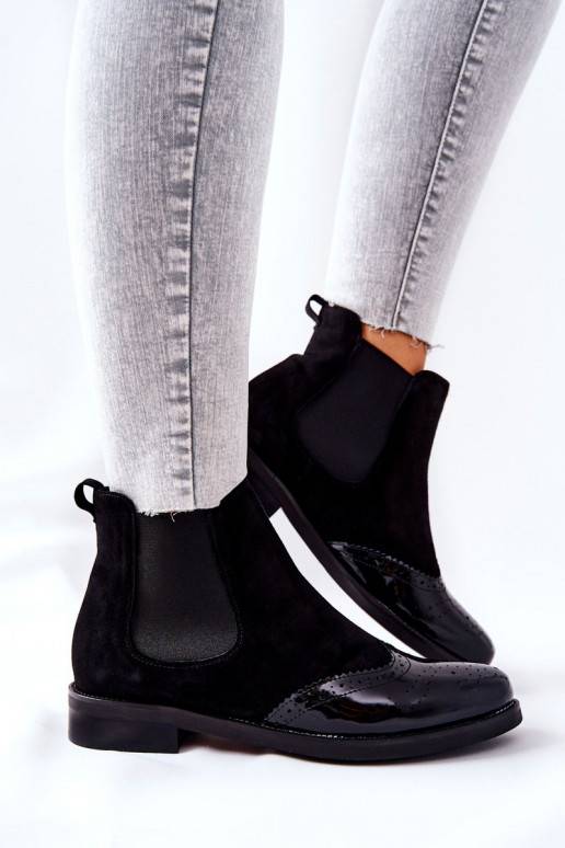 Stivali del modello resistente Laura... Stivali del modello resistente Laura...