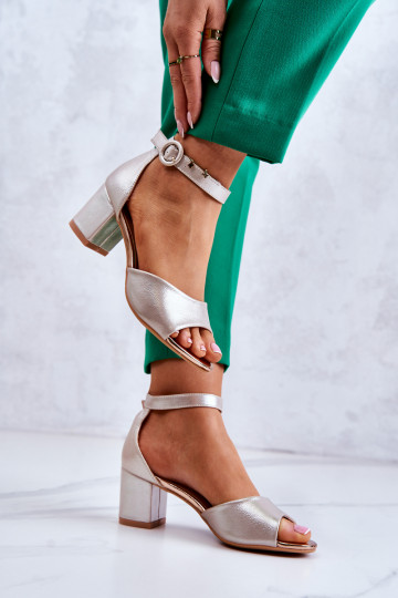 Sandali da donna con tacco... 2