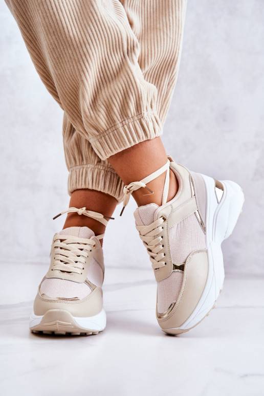 Scarpe sportive lucide con... Scarpe sportive lucide con...