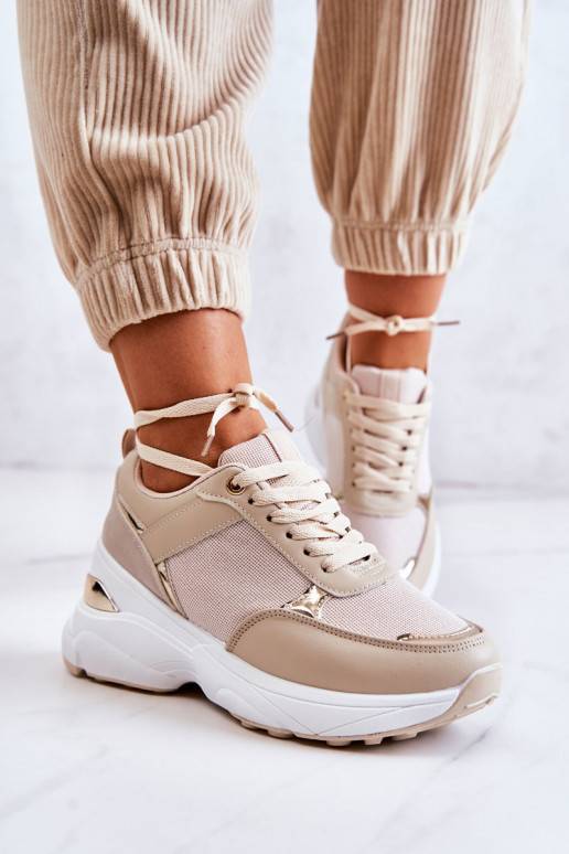 Scarpe sportive lucide con... Scarpe sportive lucide con...