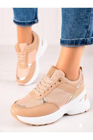 Scarpe modello sneakers dal design elegante con plateau 2