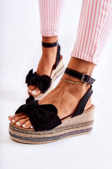 Sandali con plateau in camoscio colore nero Natina