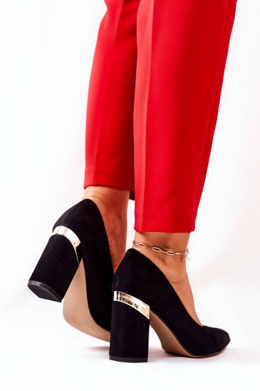 Scarpe in camoscio nero Scarpe in camoscio nero