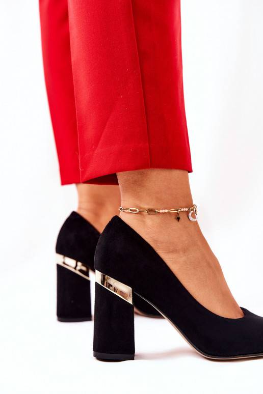 Scarpe in camoscio nero