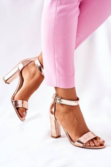 Modello classico Sandali da donna con tacco Laura Messi colore champagne