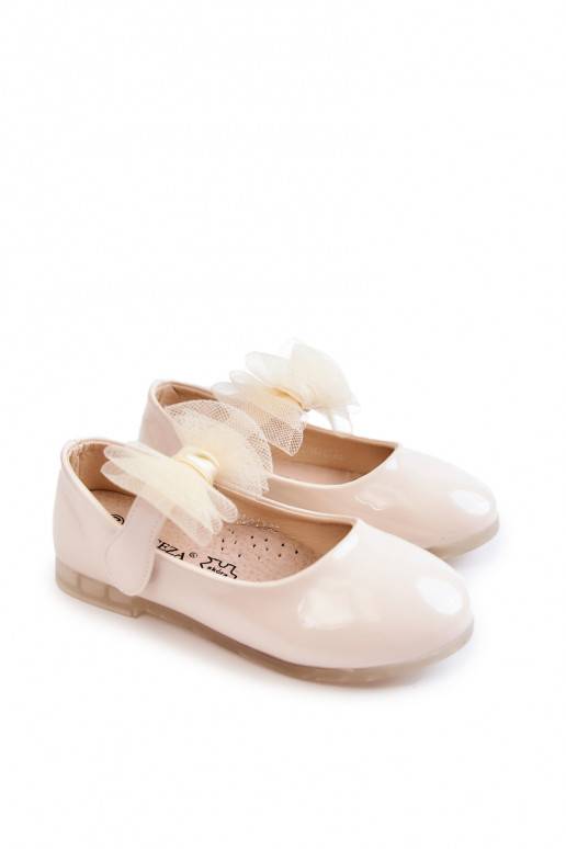 Ballerine da bambina laccate con chiusure adesive in colore avorio Carla