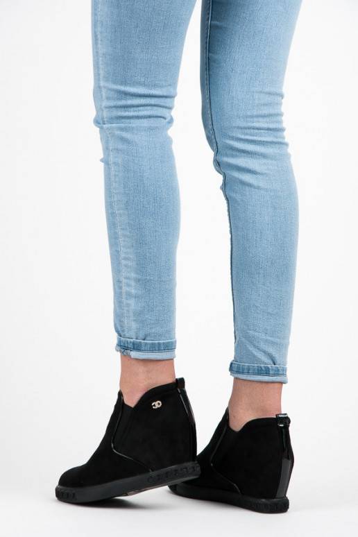 Scarpe slip-on nere in pelle... Scarpe slip-on nere in pelle...