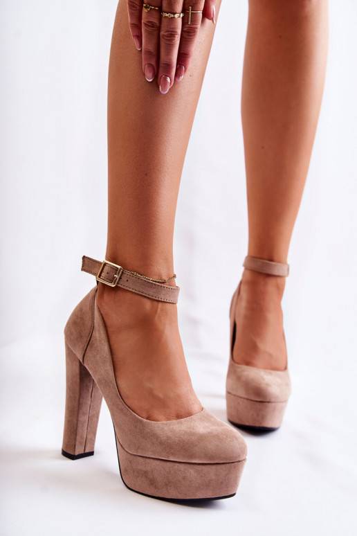 Scarpe con zeppa in pelle scamosciata beige di Gottie