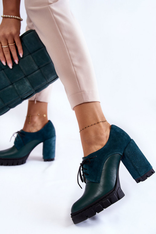 Stivali in camoscio con plateau in... Stivali in camoscio con plateau in...