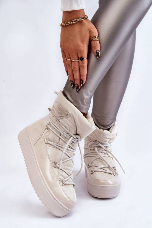 Stivali da neve con lacci riscaldati... Stivali da neve con lacci riscaldati...