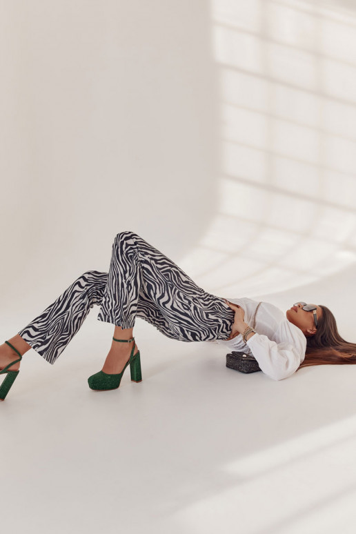 Scarpe lucide con tacco verde Rosel