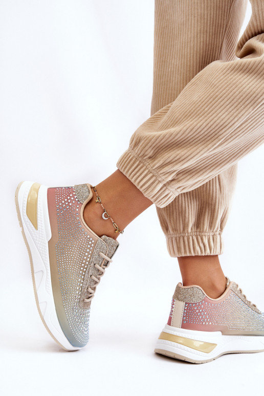 Sneakers lucide con occhielli scintillanti in vari colori