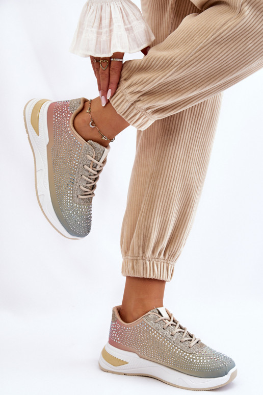 Sneakers lucide con occhielli scintillanti in vari colori