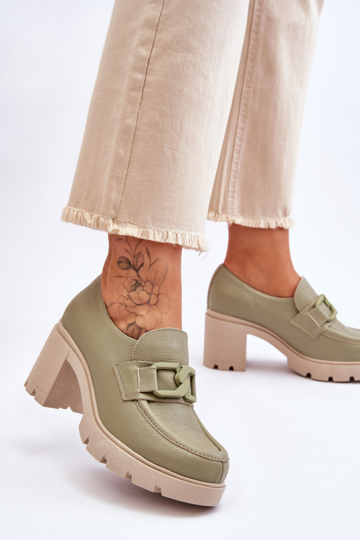 Scarpe dallo stile elegante con tacchi con ornamenti in colore verde Harmell