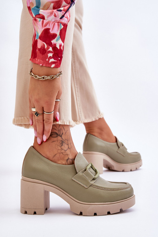 Scarpe dallo stile elegante con tacchi con ornamenti in colore verde Harmell