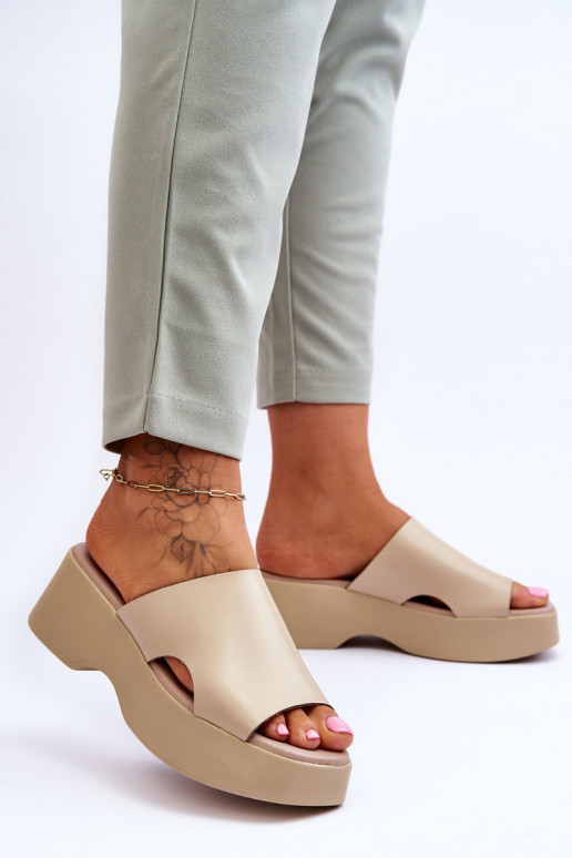 Ciabatte da donna color sabbia Lucami con plateau