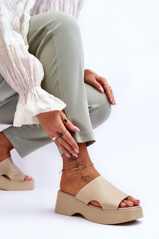 Ciabatte da donna color sabbia Lucami con plateau
