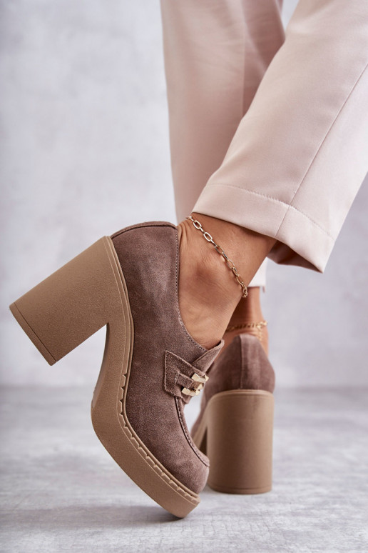 Stivali Jaime in camoscio beige con tacco grosso