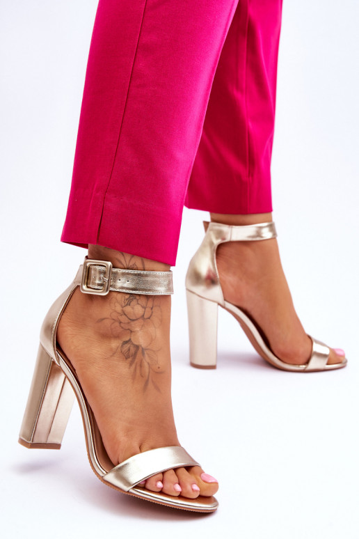 Scarpe col tacco color oro Georgina Scarpe col tacco color oro Georgina