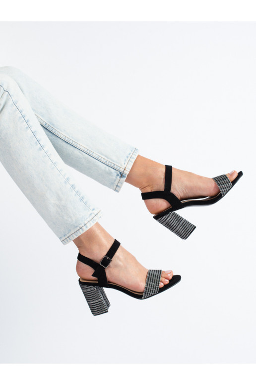 Shelovet scarpe nere con tacco elegante