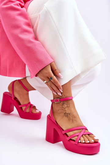 eleganti sandali con tacco alto e cinturini in colore rosa Shemira 2