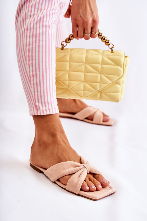 Pantofole Tonalità rosa chiaro... Pantofole Tonalità rosa chiaro...