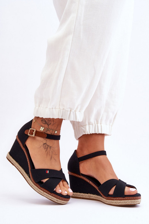 Sandali Janet con plateau di colore nero