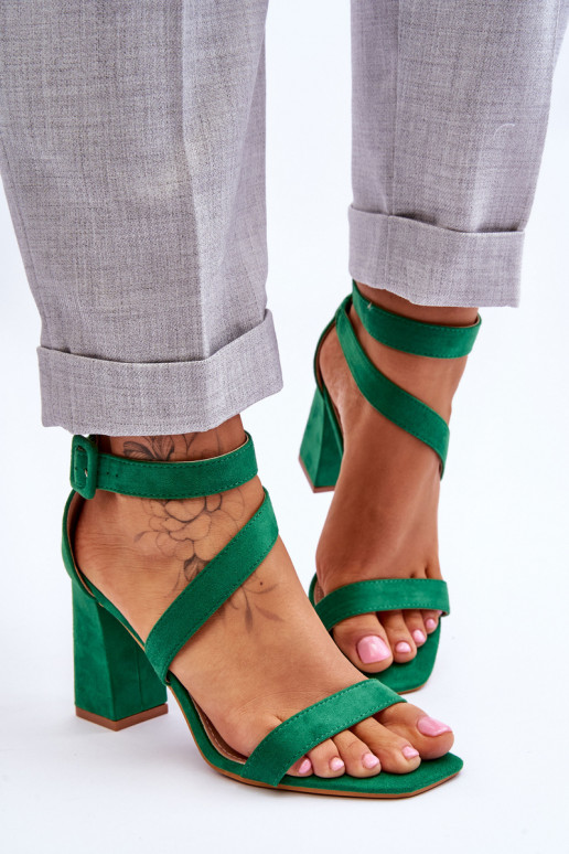 Eleganti scarpe col tacco in camoscio color verde Lanes