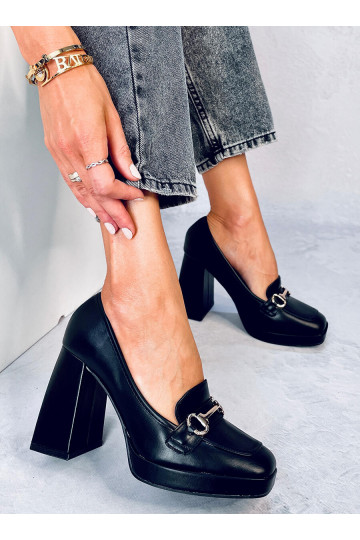 Una scarpa elegante con tacco spesso in colore nero ALBERS BLACK