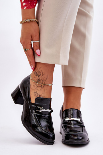 Scarpe laccate in colore nero Damira