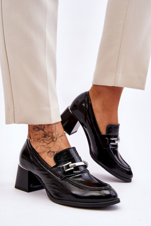 Scarpe laccate in colore nero Damira Scarpe laccate in colore nero Damira