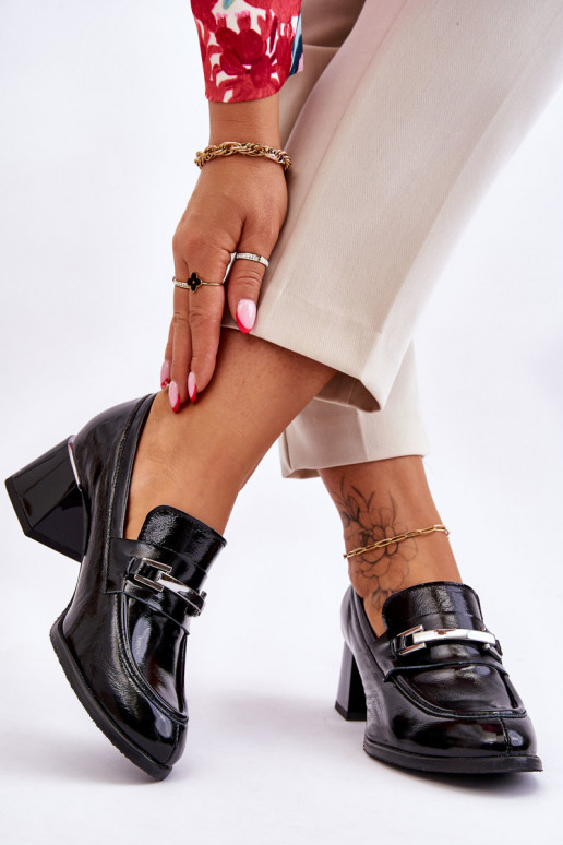 Scarpe laccate in colore nero Damira Scarpe laccate in colore nero Damira