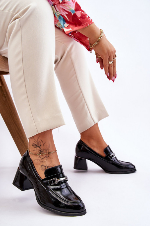 Scarpe laccate in colore nero Damira Scarpe laccate in colore nero Damira