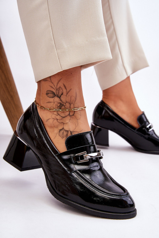 Scarpe laccate in colore nero Damira Scarpe laccate in colore nero Damira