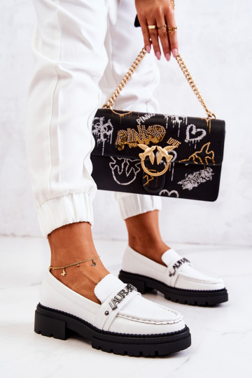 Mocassini in colore bianco...